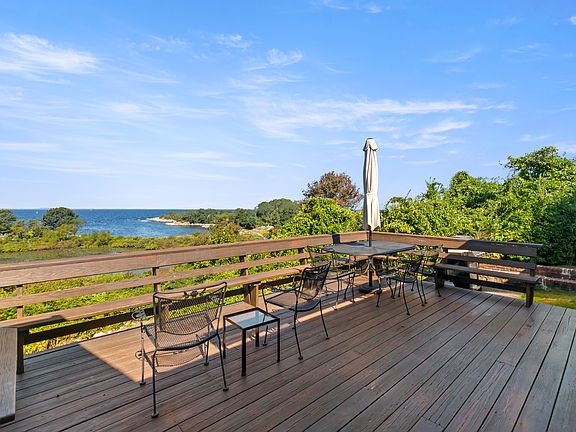 Deck w/ views of the Bay & pond