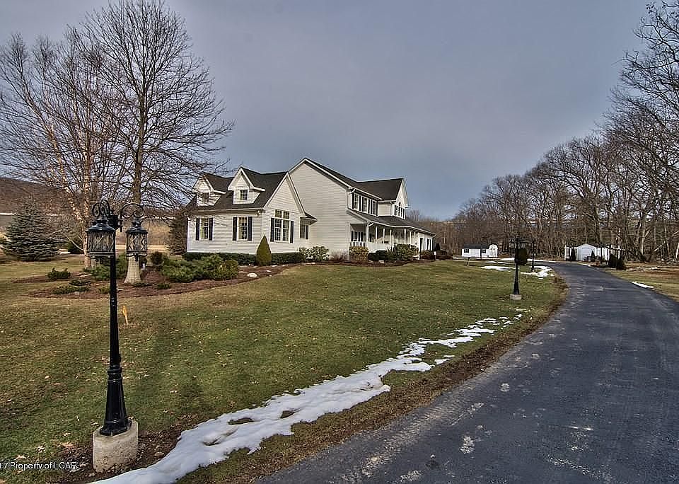 2nd image of 129 Bald Mountain Rd