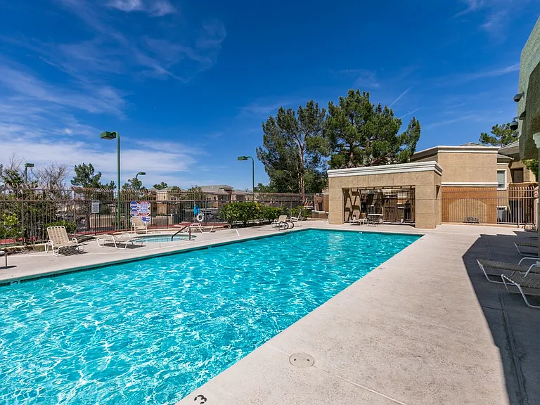 8070 W Russell Rd #2026 — Photo 40