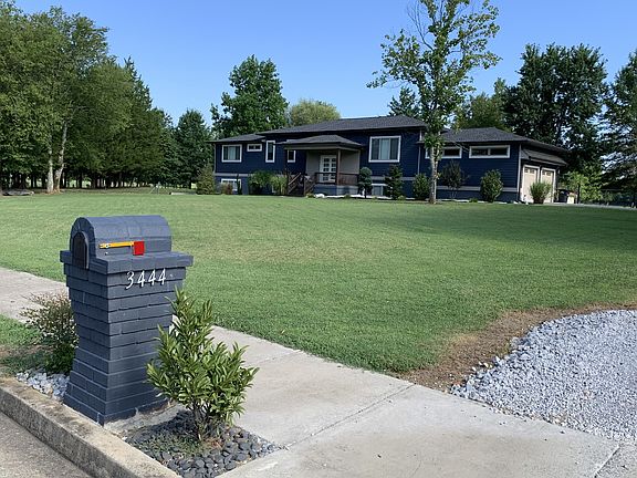 2nd image of 3444 Morton Ln