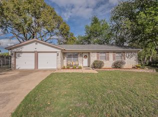 6620 Rickee Ct, Watauga, TX 76148