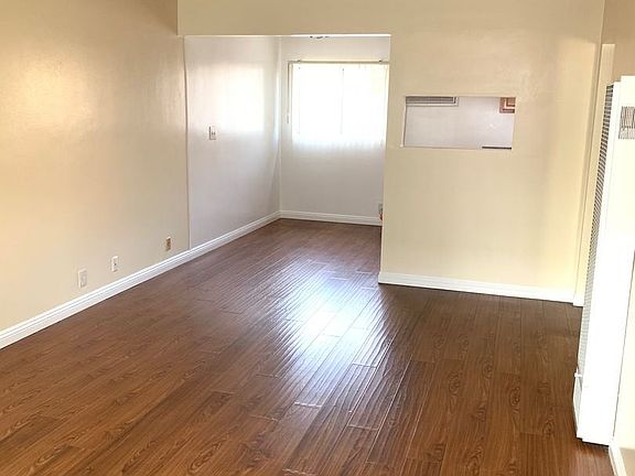 4th image of 215 N New Ave APT F