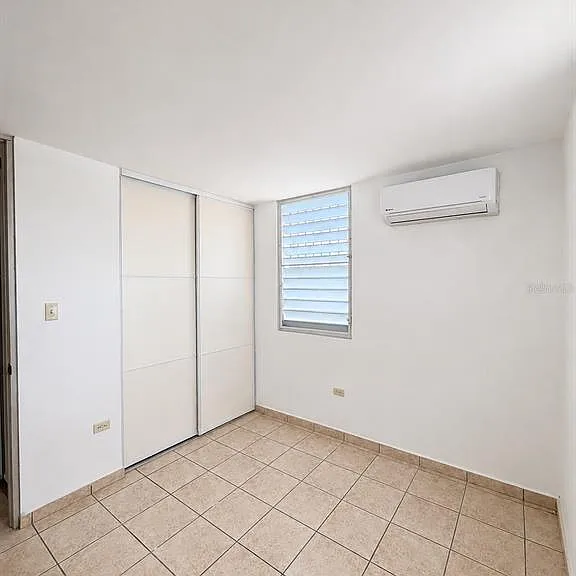 H150 Calle Juguilla Urb Hacienda Guamani — Photo 12