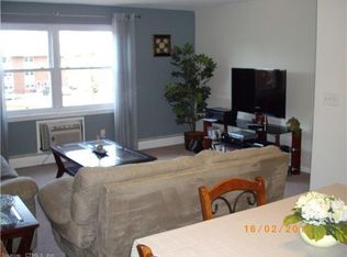57 Terrace Gdns, Wallingford, CT 06492