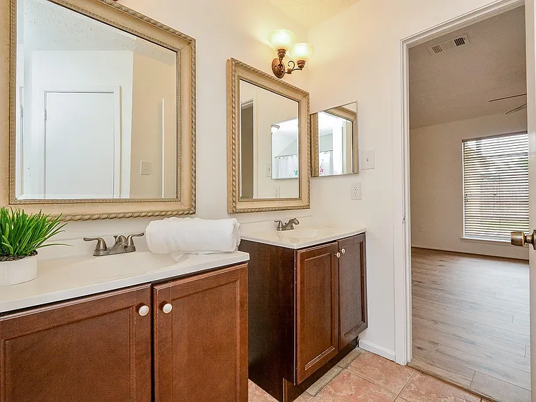 3315 Honey Creek Dr — Photo 22