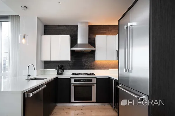 Rented by (Legacy) Elegran | media 18
