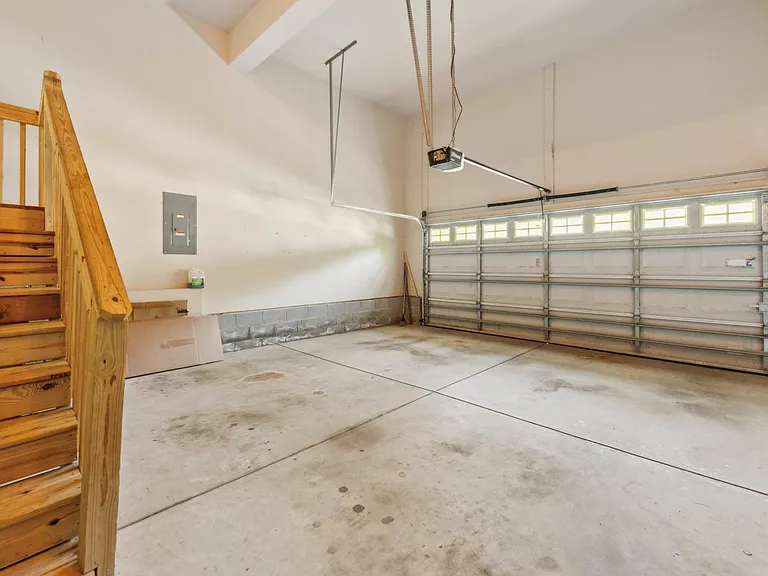 8620 Forester Ln — Photo 32