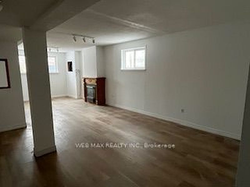 Peterborough House for rent - 5 Bedrooms — photo 24