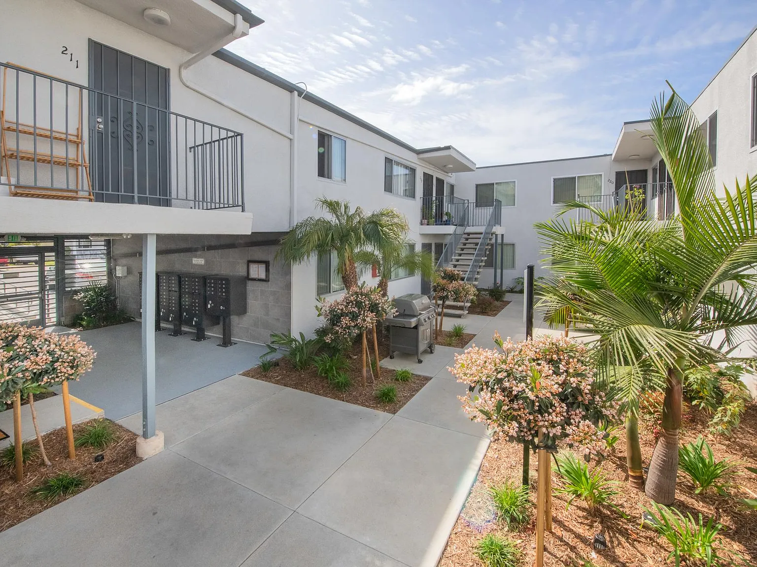 Terrace Villas Apartments — Photo 4