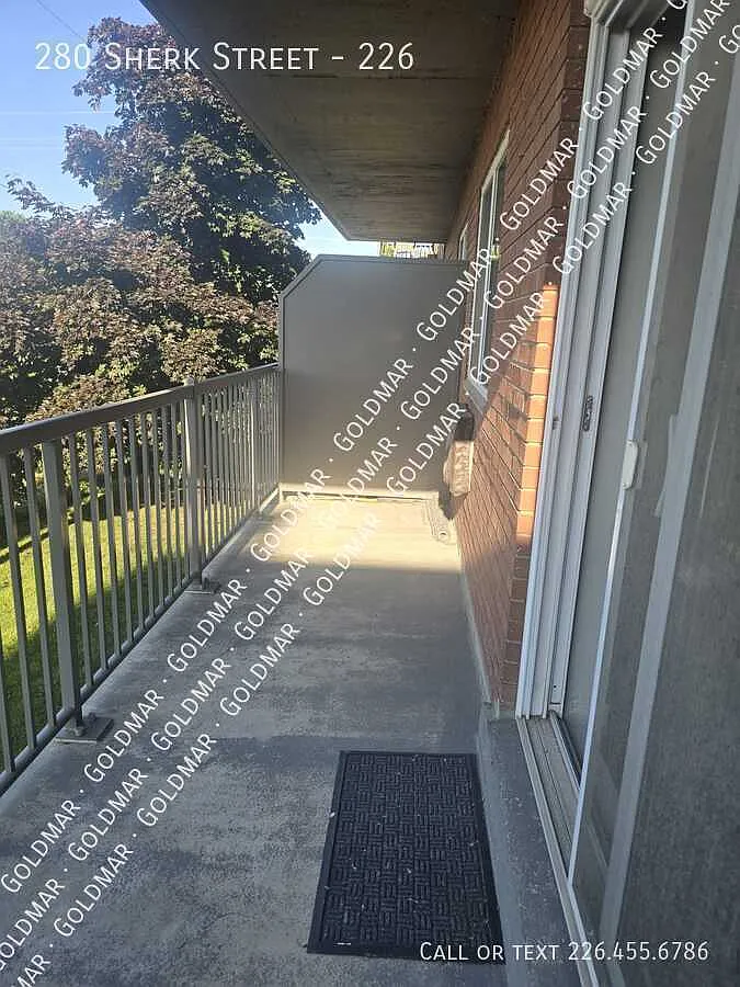 All Inclusive! Apartment Near Downtown Leamington — Photo 3