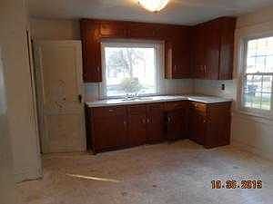 5th image of 1145 Agard Ave