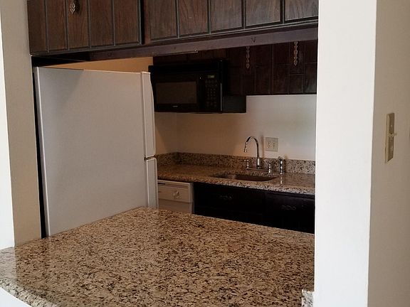 4th image of 969 N Downing St APT 206