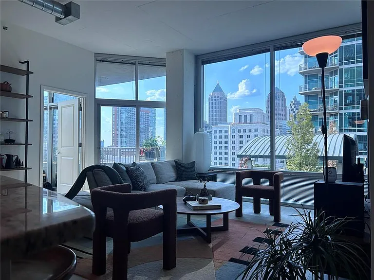 923 Peachtree St NE #928 — Photo 8