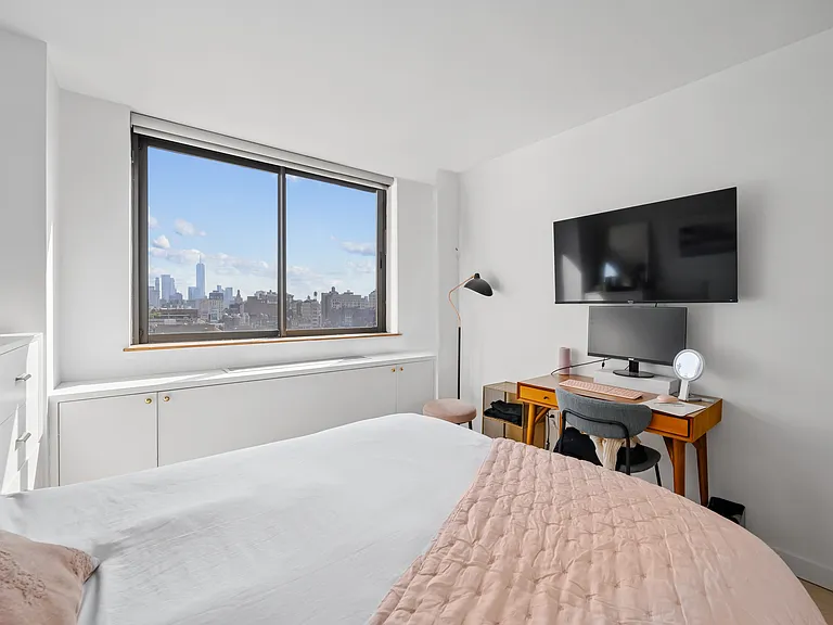 280 Park Ave S #21D — Photo 4