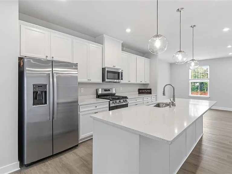 856 Woods Chapel Rd — Photo 12