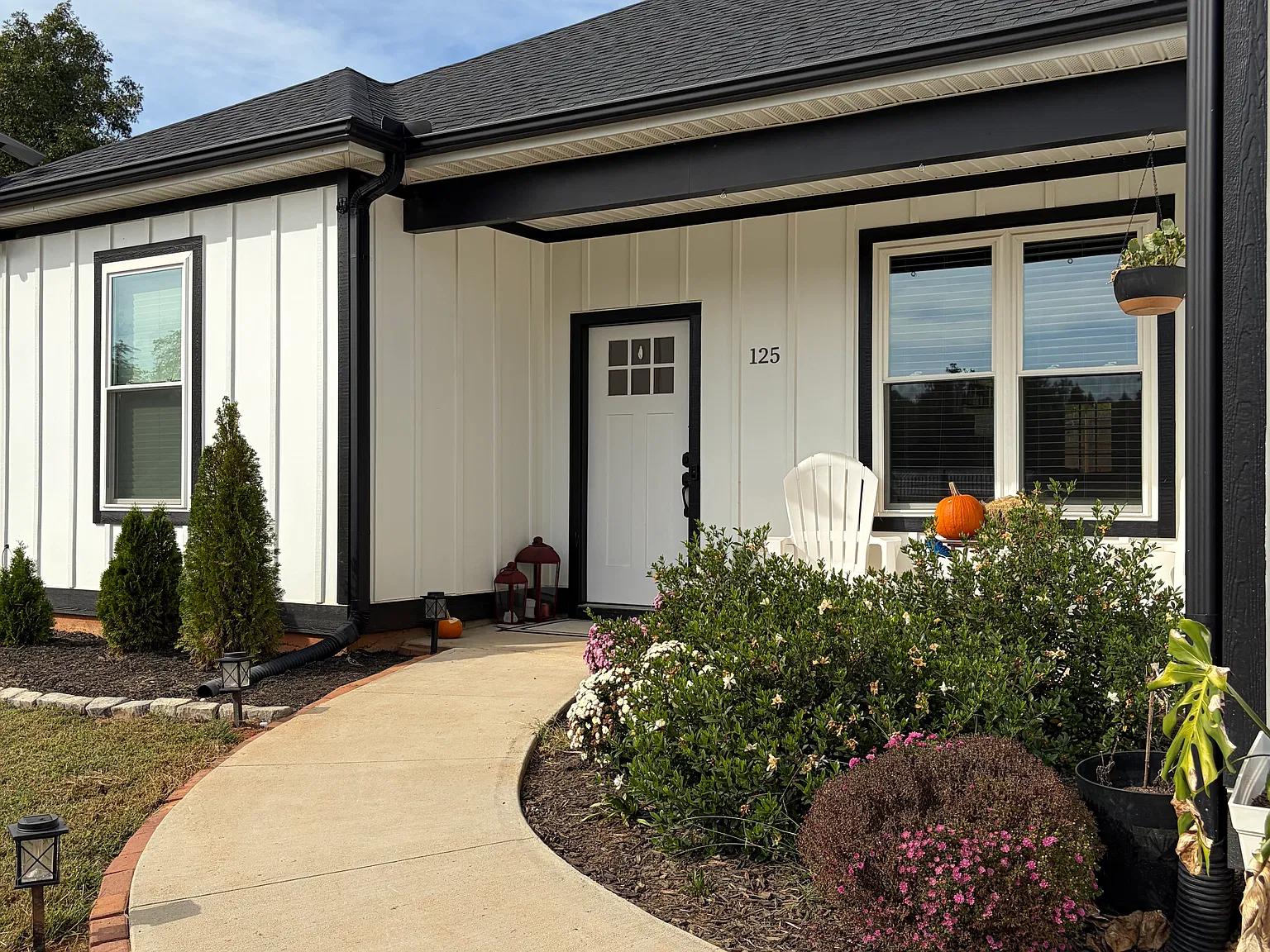 3 bed, 1266 sqft, $2,300 — Photo 4