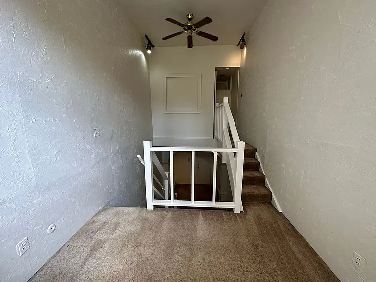 366 S Negley Ave — Photo 6