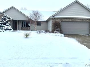 1622 Timothy Dr, Lima, OH 45807