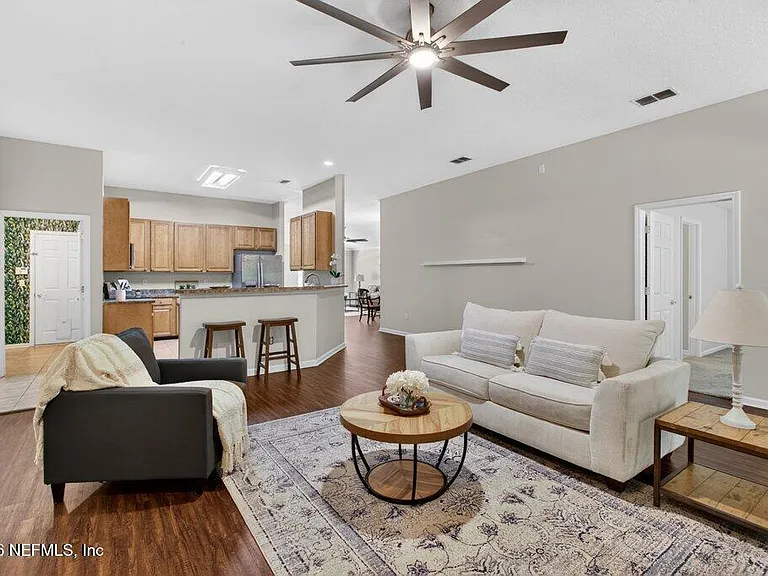 1634 Majestic View Ln — Photo 22