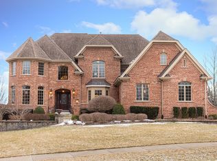 208 Sunset Ter, Medinah, IL 60157