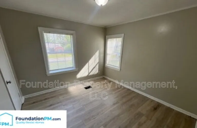 1847 Driftwood Ave — Photo 10