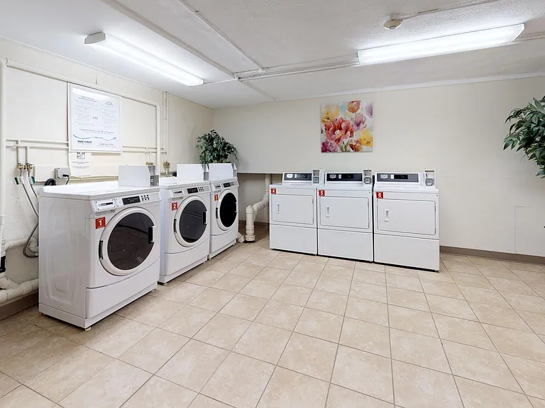 Smart mobile app laundry.