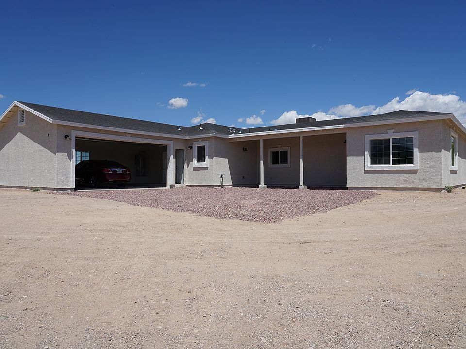 1st image of 4060 W El Camino Del Cerro
