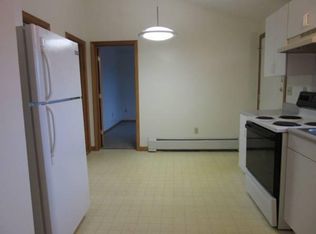 76 Pine St APT 4, Rochester, NH 03867