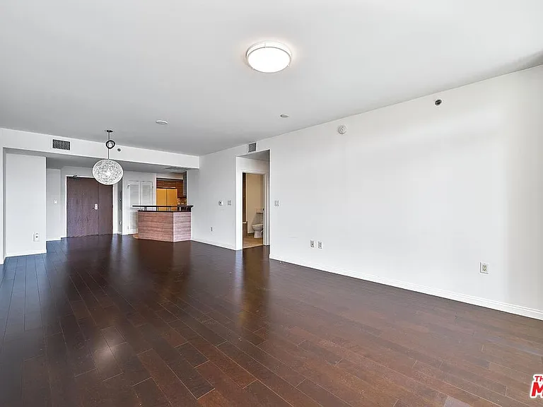 3785 Wilshire Blvd #2008 — Photo 16