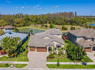 32855 Estate Garden Dr, Wesley Chapel, FL 33545