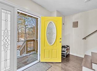 217 Roxy Cahoon Rd, Plymouth, MA 02360