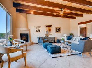 38 Canto Del Pajaro, Santa Fe, NM 87508
