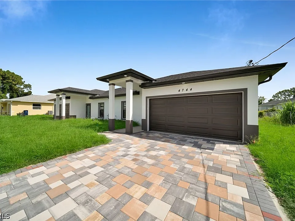 4986 Fairway Ct
