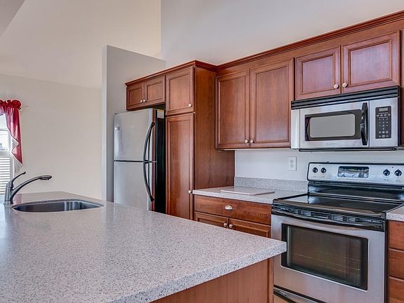 2nd image of 33 Railroad Ave Unit 205