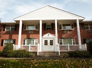 21 Hasbrouck Dr APT D, Garnerville, NY 10923