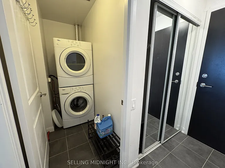 5162 Yonge St #Penthouse 301 — Photo 14