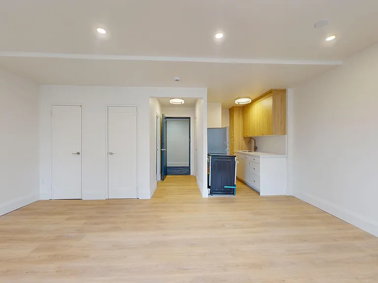 1 Marquette Ave — Photo 24