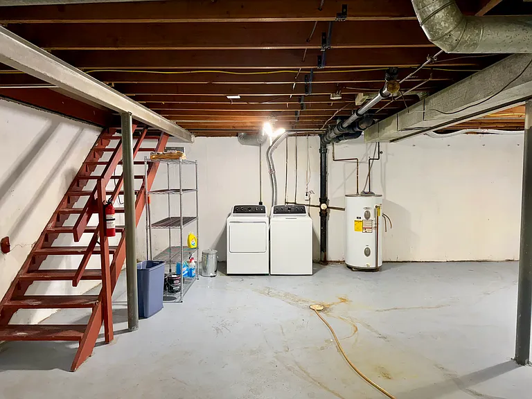 812 Kehrs Mill Rd — Photo 12