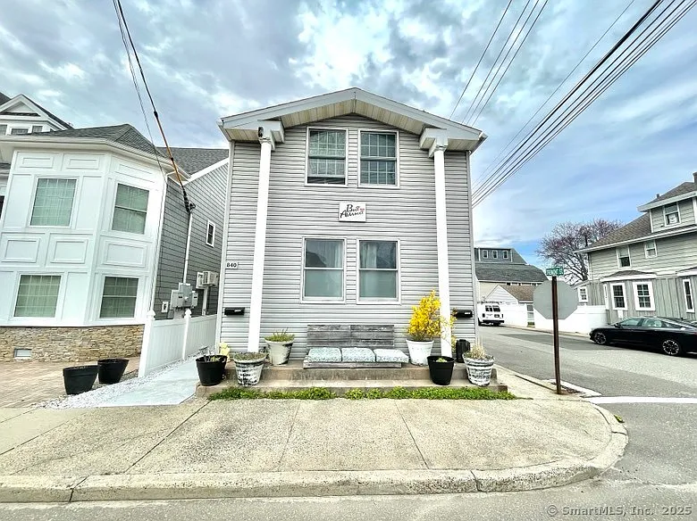 840 E Broadway #1