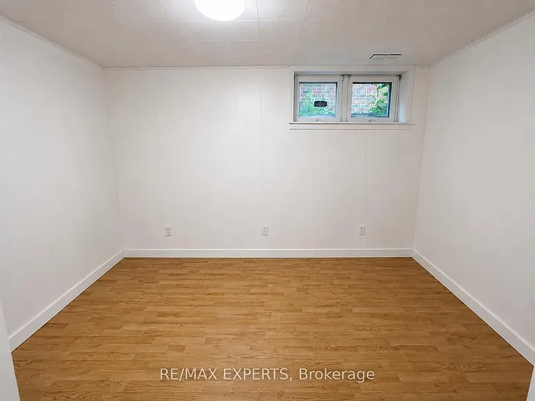 9 Bridlewood Blvd — Photo 7