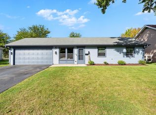 7018 Plumtree Ln, Hanover Park, IL 60133