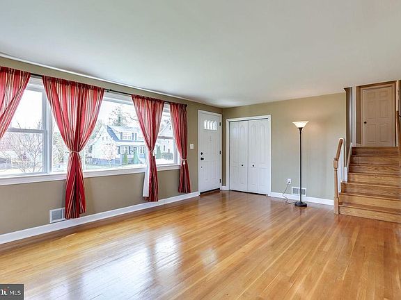 5th image of 50 Delrey Ave