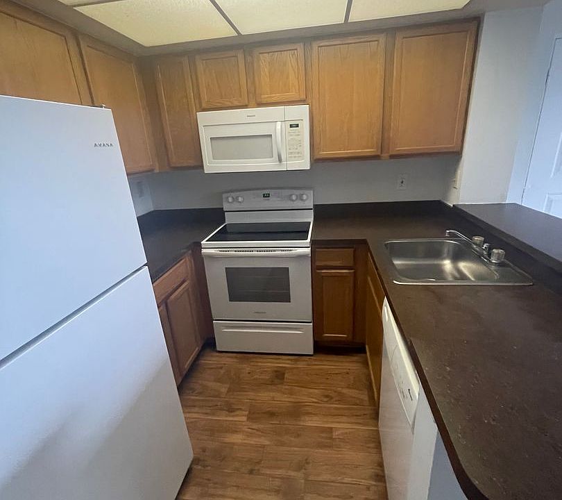 1st image of 718 Executive Center Dr #36-7-36