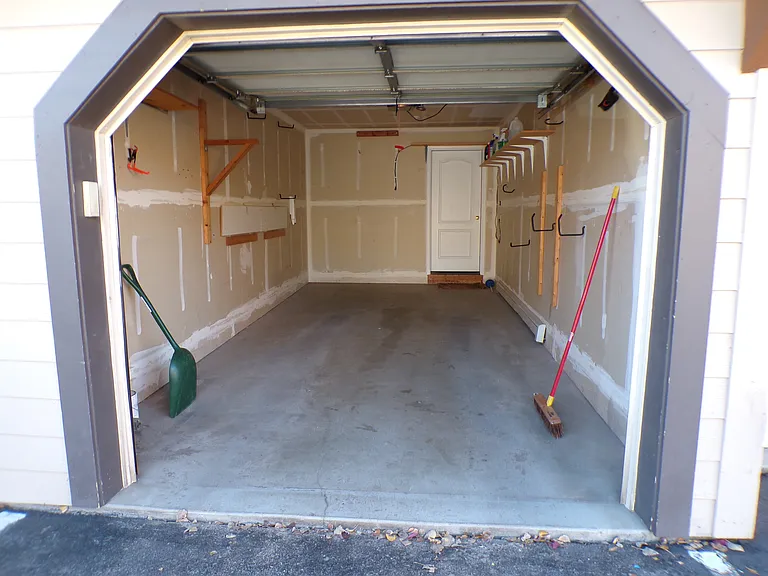 1902 Crazy Horse Cir #1902 — Photo 22