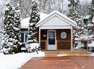 18 Welland Vale Rd, Saint Catharines, ON L2R2L6