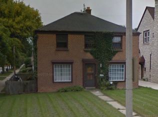 7105 W Bluemound Rd, Wauwatosa, WI 53213