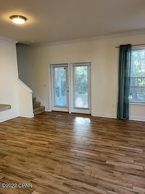 1st image of 135 Sand Oak Blvd