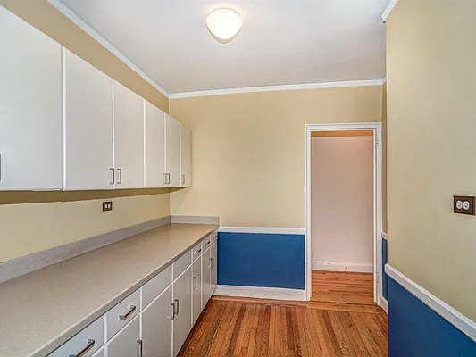 Sold by Robert E. Hill  | media 9