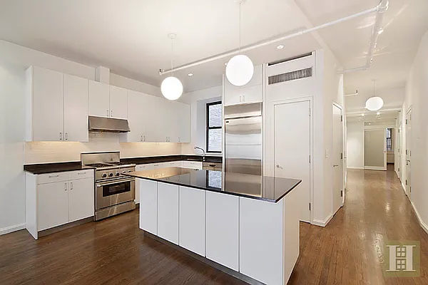 Rented by Halstead Real Estate | media 16