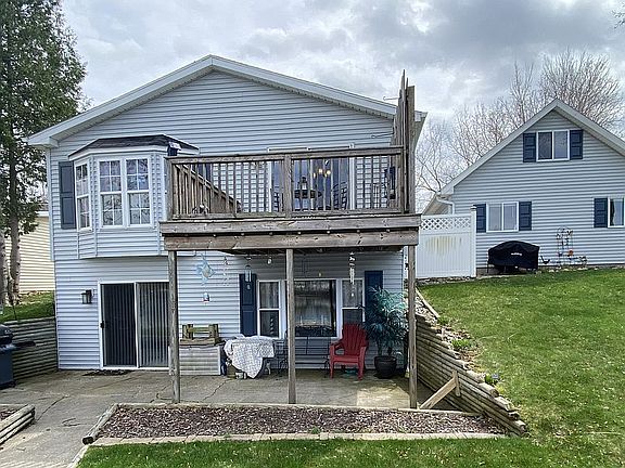 2nd image of 214 Deep Lake Dr